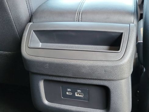 Used 2025 Nissan Pathfinder S FWD image 22
