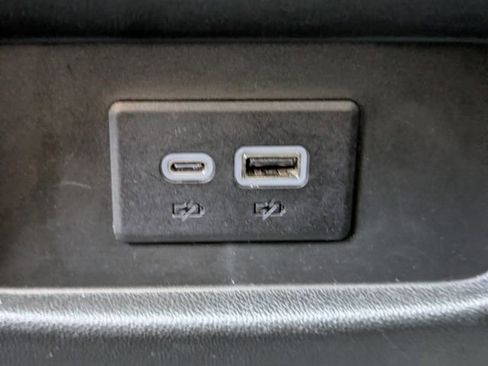 Used 2024 Cadillac XT5 Premium Luxury image 16