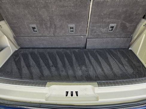Used 2020 Lincoln Navigator Reserve w/ Luxury Package RWD image 35