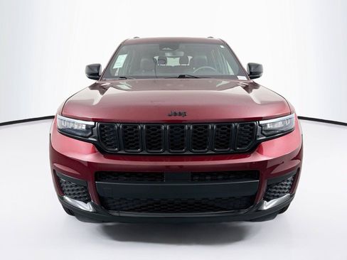 Used 2024 Jeep Grand Cherokee L Altitude AWD/4WD image 8