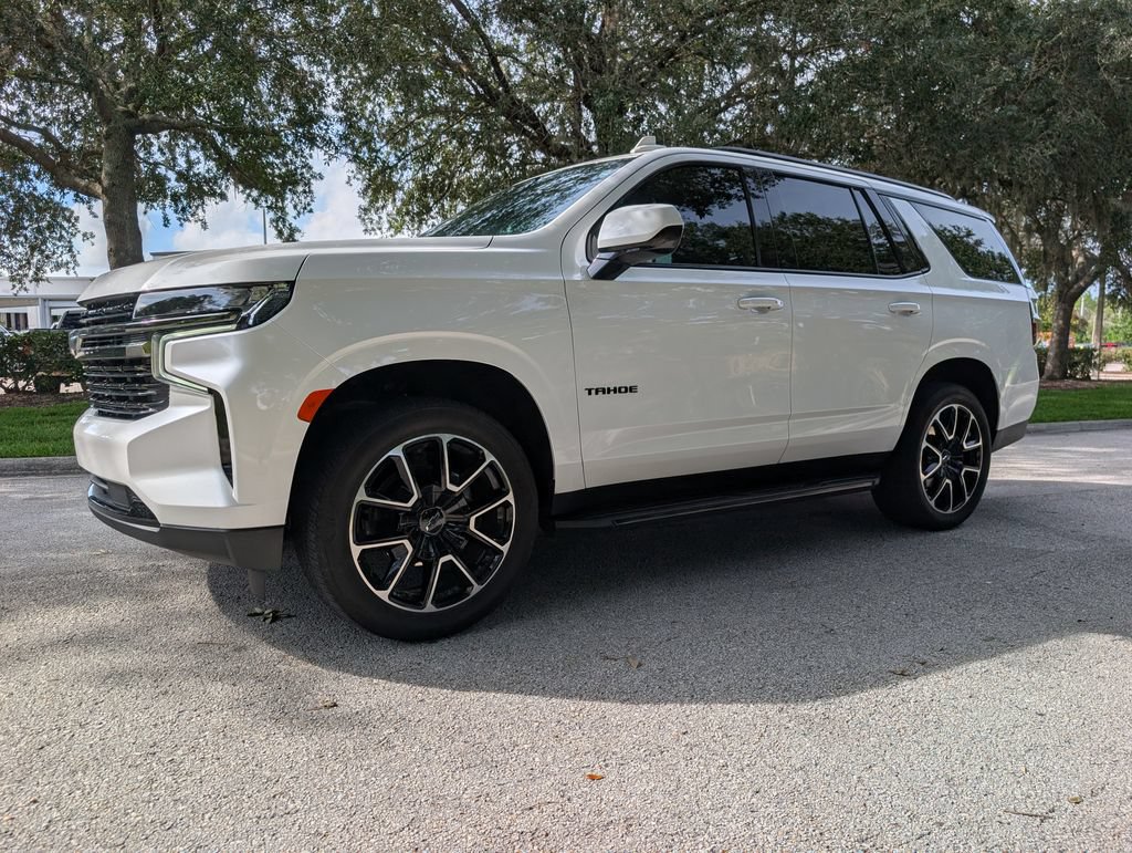 Used 2021 Chevrolet Tahoe RST RWD image 3