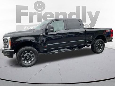 Used 2023 Ford F250 Lariat w/ Lariat Ultimate Package AWD/4WD image 3