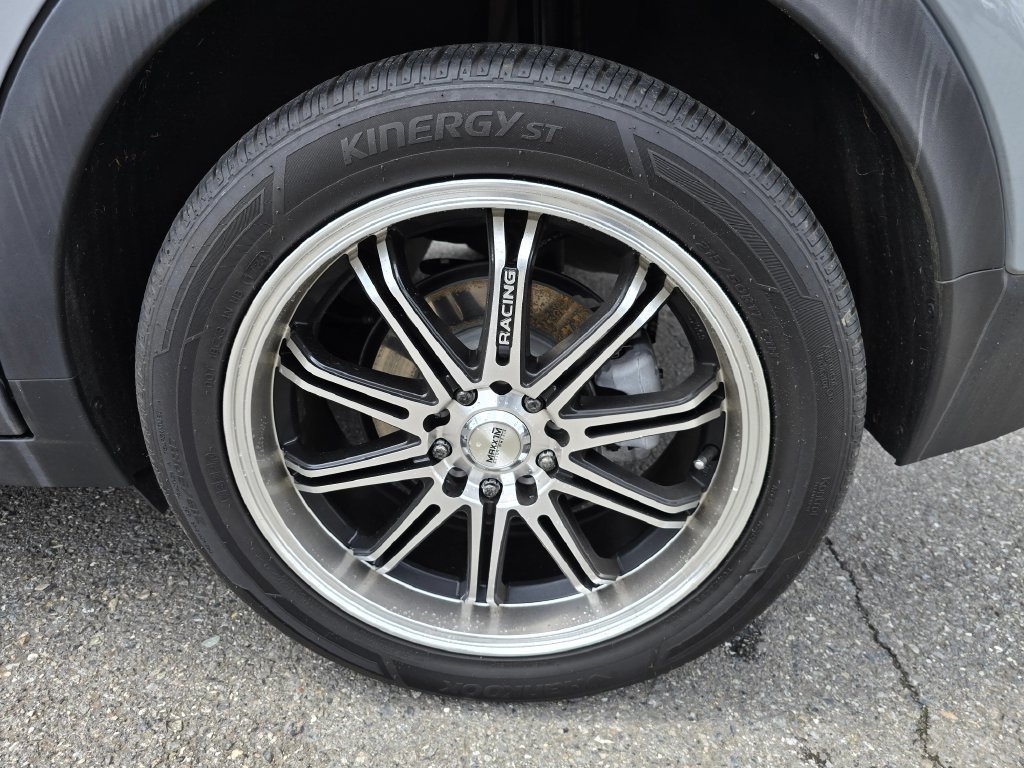 Used 2020 Chevrolet Bolt LT FWD image 10