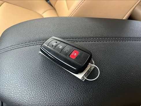 Used 2025 Toyota RAV4 XLE Premium AWD/4WD image 34