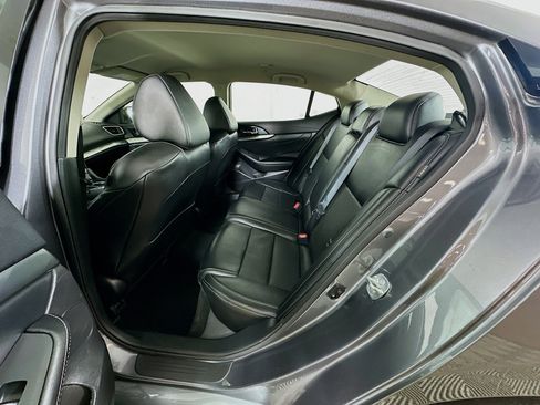 Used 2023 Nissan Maxima SV w/ Floor Mat Group FWD image 24