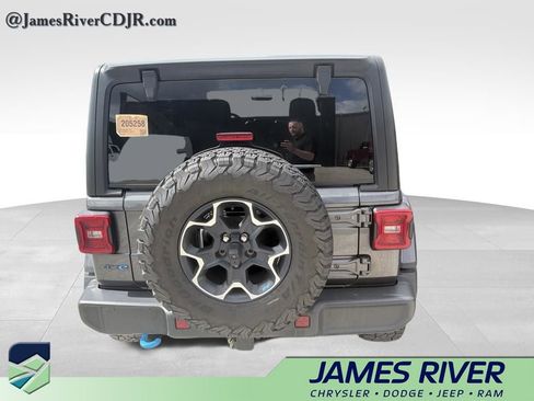 Used 2022 Jeep Wrangler Unlimited Rubicon 4xe w/ Cold Weather Group AWD/4WD image 6