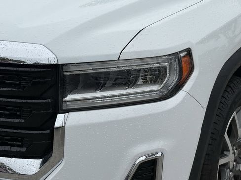 Used 2020 GMC Acadia SLE image 11