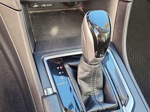 Used 2023 Subaru Impreza 2.0i Limited image 14