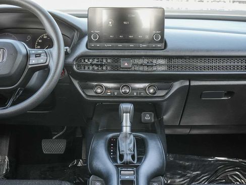 Used 2025 Honda HR-V LX image 13