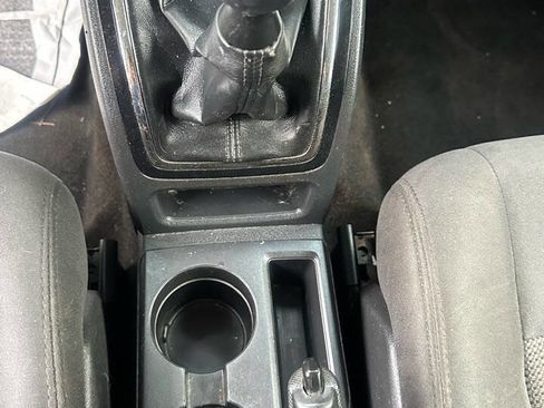 Used 2015 Jeep Patriot Sport image 15