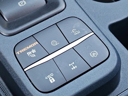 Used 2024 Ford Maverick Tremor w/ Tremor Off-Road Package image 10