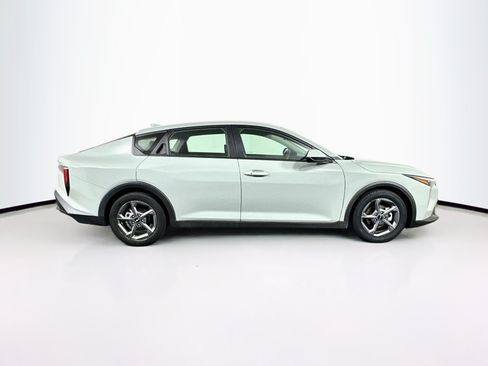 Used 2025 Kia K4 FWD image 10
