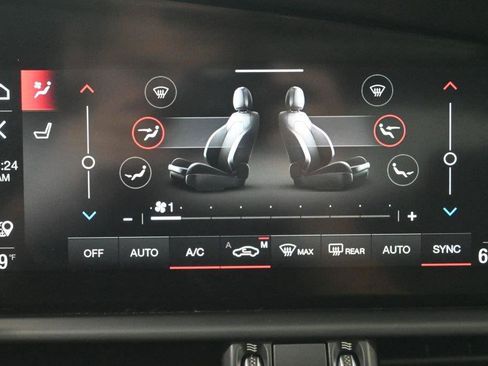 Used 2023 Alfa Romeo Giulia Ti AWD/4WD image 28