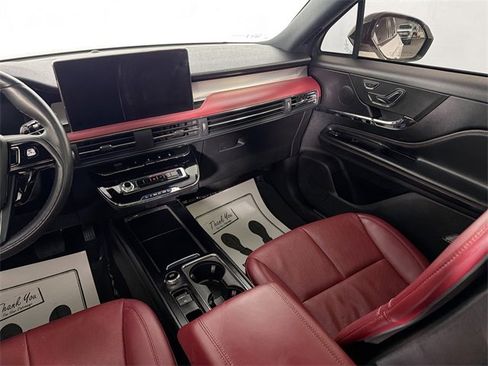 Used 2023 Lincoln Corsair Reserve w/ Equipment Group 201A image 21