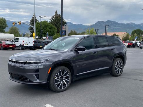 New 2025 Jeep Wagoneer S Limited w/ Comfort Package image 4