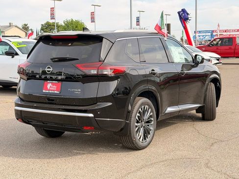 New 2026 Nissan Rogue Platinum AWD/4WD image 4