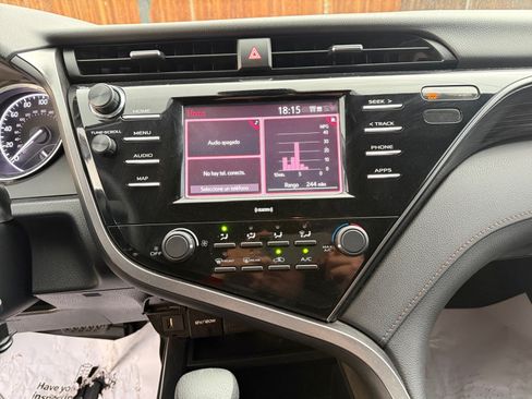 Used 2020 Toyota Camry LE w/ Carpet Mat Package FWD image 26