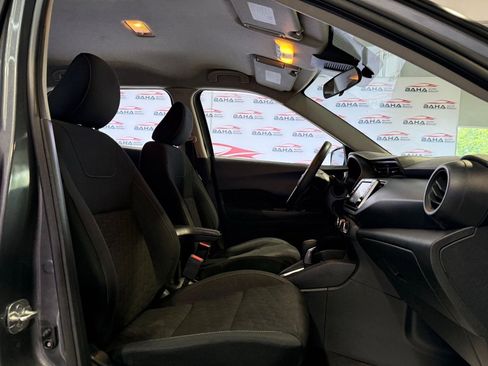 Used 2021 Nissan Kicks S FWD image 56