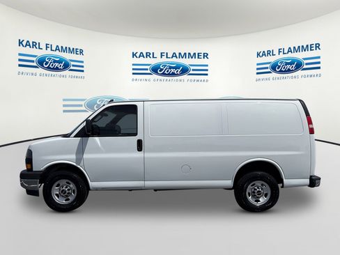 Used 2021 GMC Savana 2500 w/ Driver Convenience Package RWD image 5
