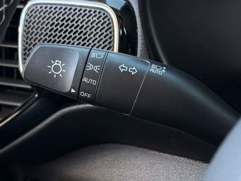 Used 2023 Kia Soul GT-Line image 24