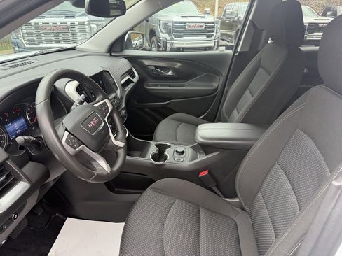 Used 2024 GMC Terrain SLE w/ Driver Convenience Package image 14