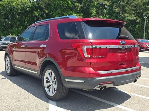 Used 2018 Ford Explorer Limited FWD image 3