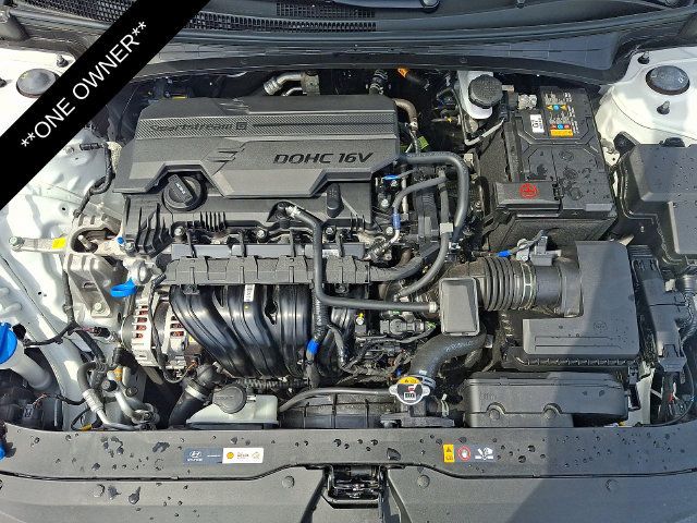 Used 2025 Hyundai Elantra SE FWD image 28