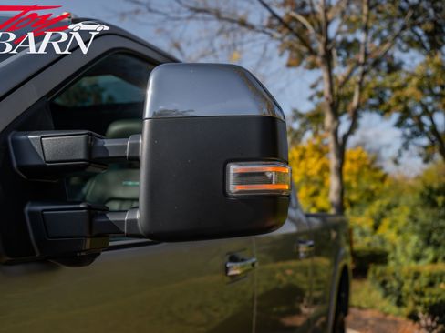 Used 2022 Ford F350 Platinum image 9