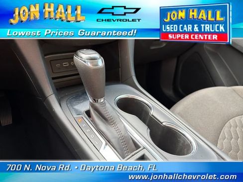 Used 2021 Chevrolet Equinox LT FWD image 23