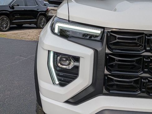 New 2026 GMC Canyon Elevation w/ Convenience Package image 10