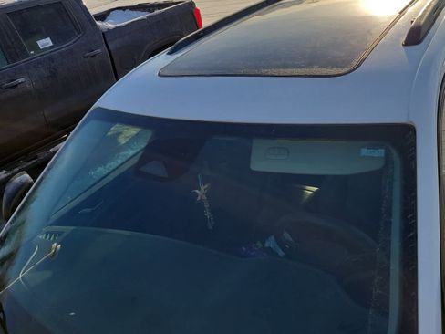 Used 2024 Jeep Grand Cherokee L Limited w/ Luxury Tech Group II image 6