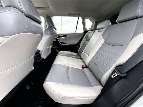 Used 2019 Toyota RAV4 Limited w/ Carpet Mat Package AWD/4WD image 15