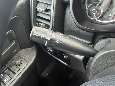 Used 2022 RAM 3500 Tradesman w/ Chrome Appearance Group image 20