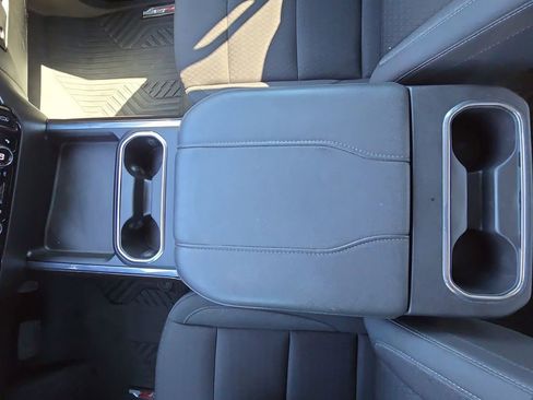Used 2024 Chevrolet Silverado 2500 LT AWD/4WD image 25