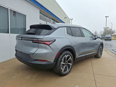 New 2026 Chevrolet Equinox EV LT AWD/4WD image 5