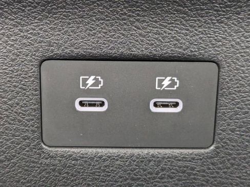 New 2026 Nissan Kicks SR image 21