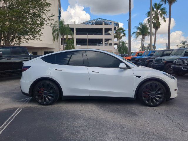 Used 2023 Tesla Model Y Performance AWD/4WD image 4