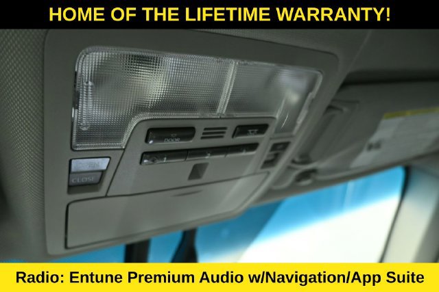 Used 2015 Toyota Camry XLE w/ Moonroof Package FWD image 20