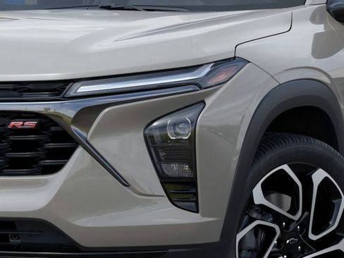 New 2026 Chevrolet Trax RS FWD image 10