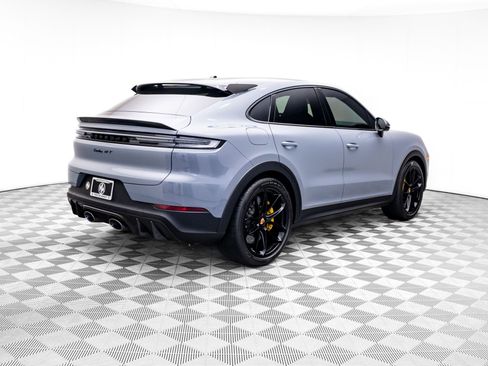 Certified 2025 Porsche Cayenne Turbo GT AWD/4WD image 8