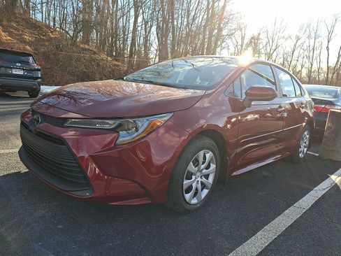 New 2026 Toyota Corolla LE image 2
