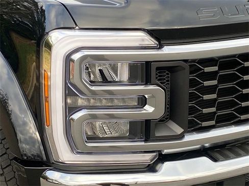 Used 2026 Ford F450 Lariat w/ Chrome Package image 4