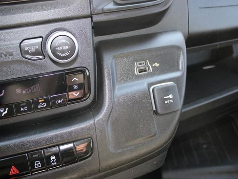 Used 2023 RAM ProMaster 2500 w/ Convenience Group image 26