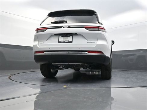 New 2025 Jeep Grand Cherokee Laredo X image 22