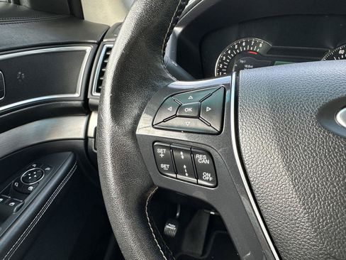 Used 2016 Ford Explorer Platinum AWD/4WD image 22