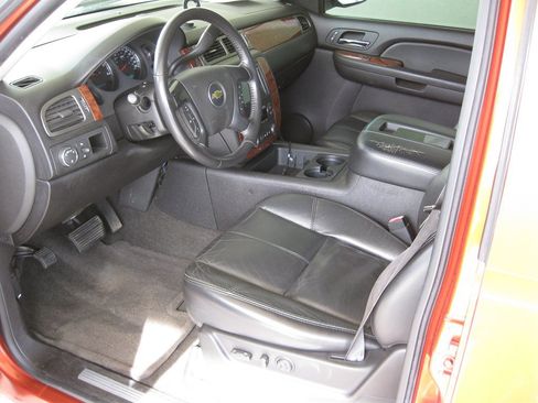 Used 2007 Chevrolet Avalanche LT w/ LT Preferred Equipment Group image 16