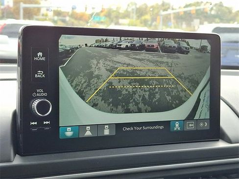 New 2025 Honda Pilot Touring image 16