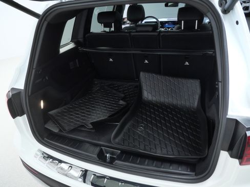 Certified 2026 Mercedes-Benz GLB 250 4MATIC image 7