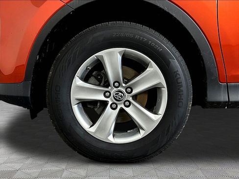 Used 2015 Toyota RAV4 XLE FWD image 30