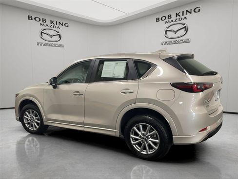Used 2025 MAZDA CX-5 AWD 2.5 S w/ Preferred Package image 3